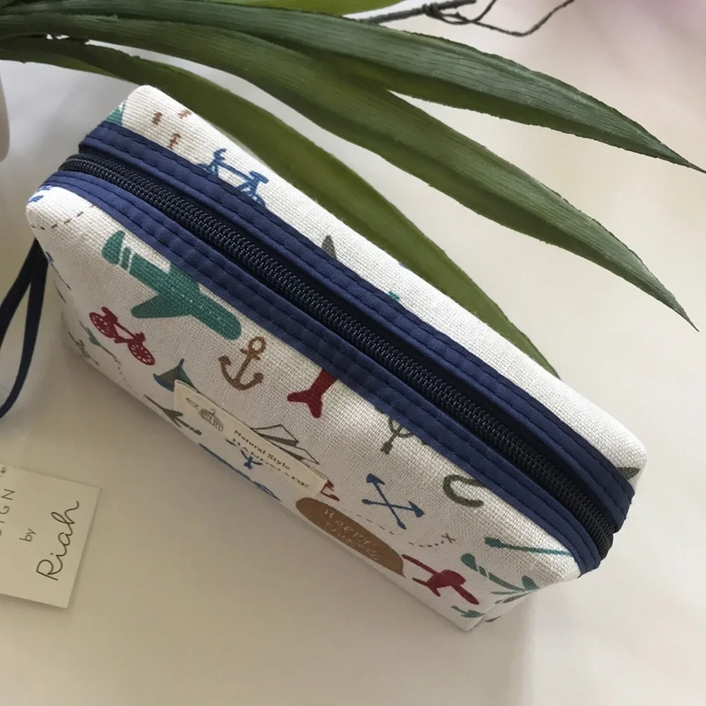 Cosmetic/Travel Pouch - Picture 4 of 8